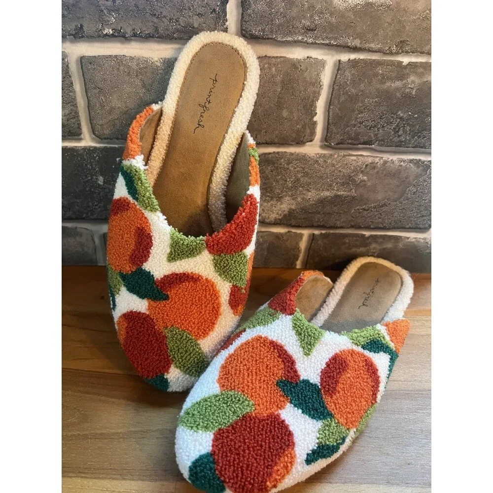 Print fresh Slippers Chic and CozyFootwear Size 9 - Picture 3 of 16